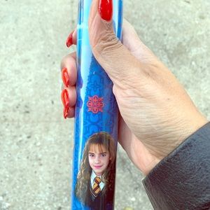 6 rolls: Harry Potter wrapping paper